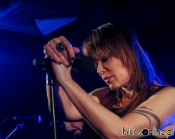 Beth Hart in Warsaw 2013 (7)